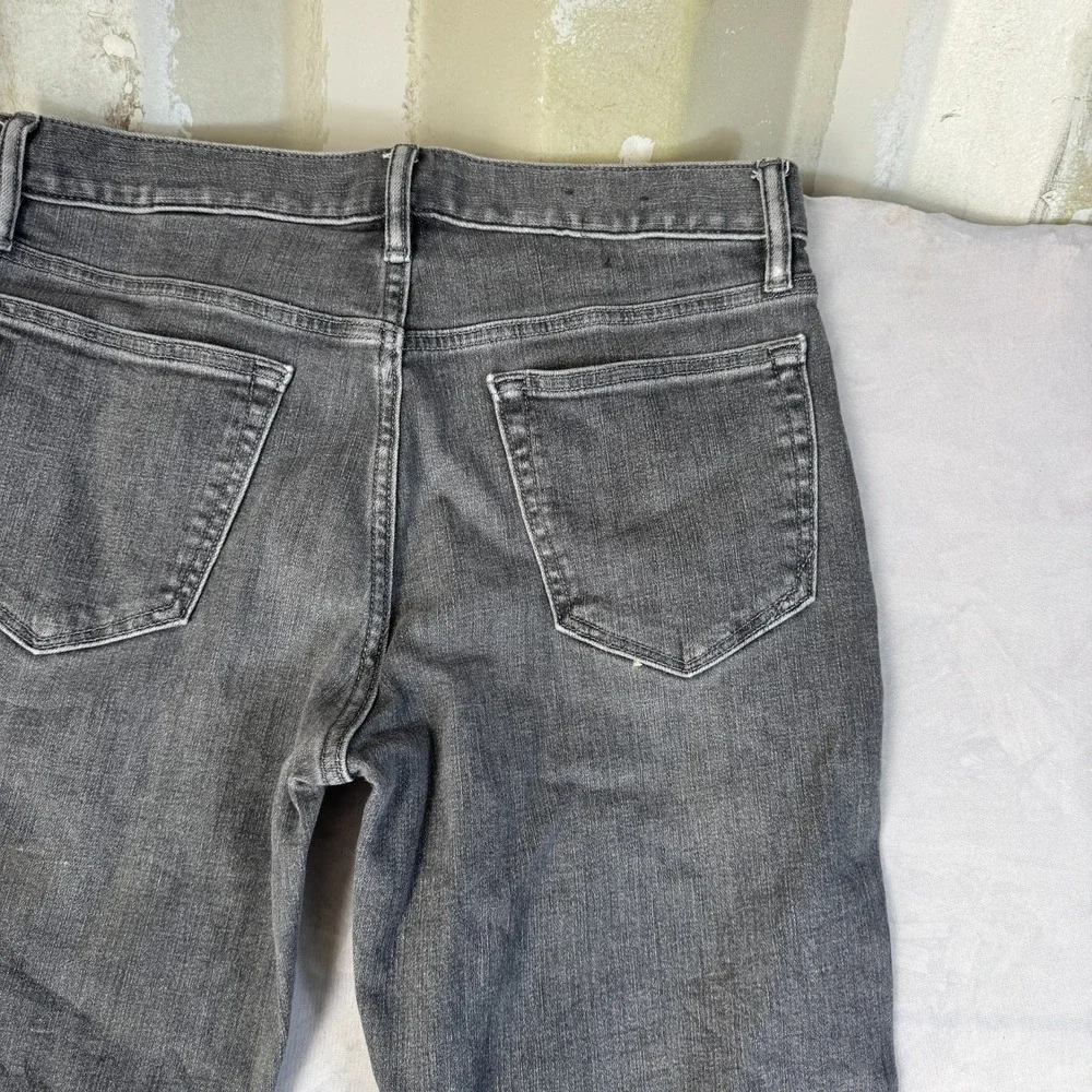 Banana Republic Mens Slim Fit Denim Shorts Gray‎ Cropped Raw Hem Size 32x34